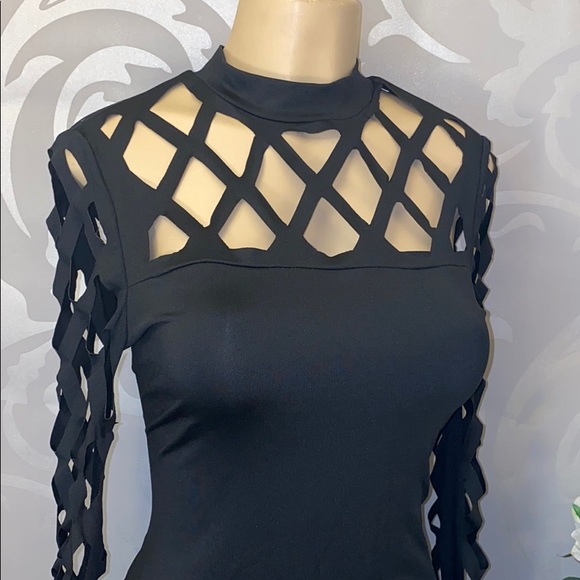 🖤Black Bodycon Hollow Mini Dress - Picture 2 of 7